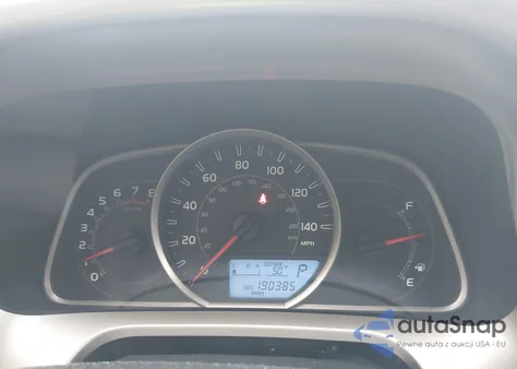 2014 Toyota Rav4 Le z USA, uszkodzony, nr VIN JTMZFREVOEJ023861